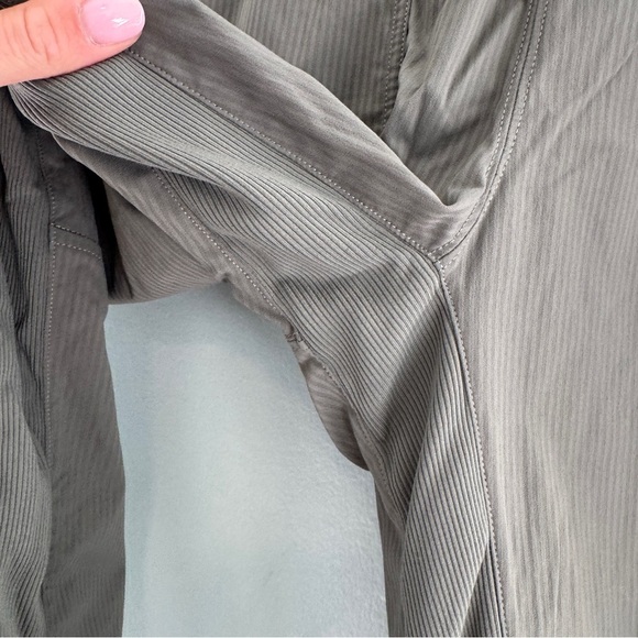 Lululemon Beyond the Studio Crop - Picture 8 of 12